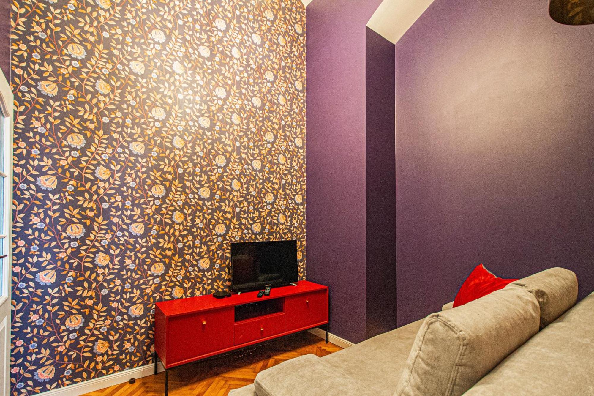 4bdr Old Town Flat By Church Of St Anne Praha